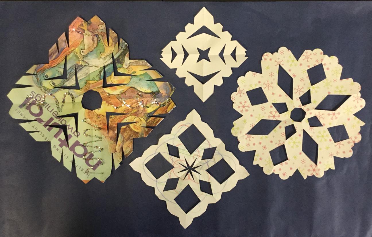 paper snowflake craft for elementary children